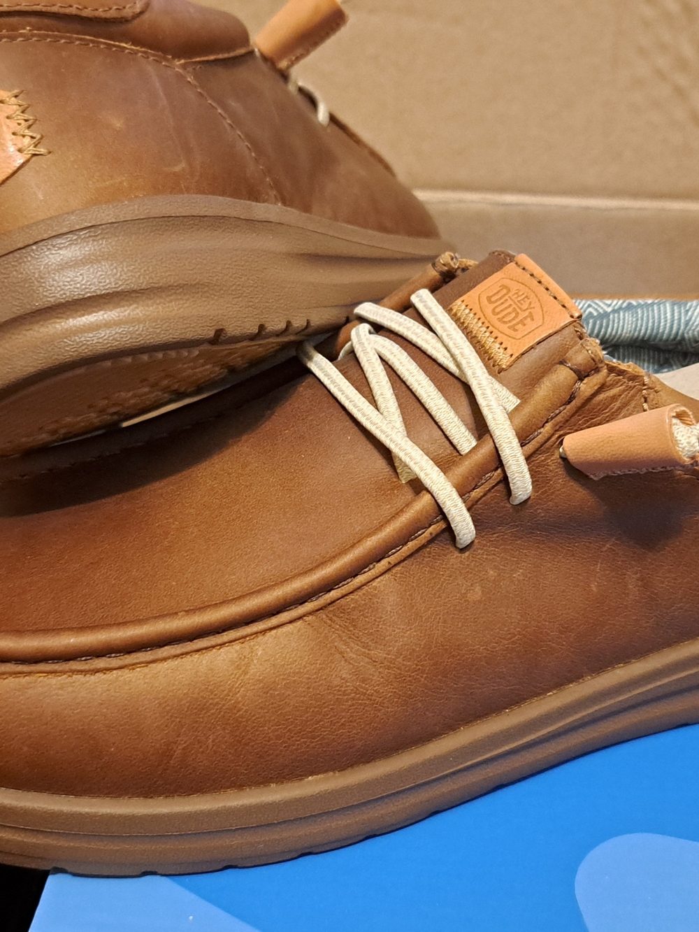Wally Grip Craft Leather Hey Dudes
